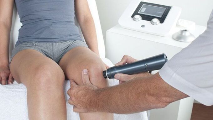 Postupak ultrazvučne terapije za bol u zglobu koljena